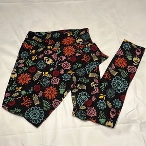 LulaRoe flowered leggings